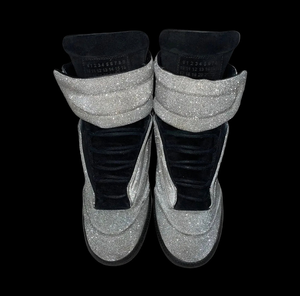 MM(22) FUTURE WHITE SHINY